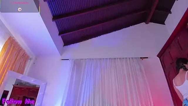 perla hott1 online show from 20, 12, 2025