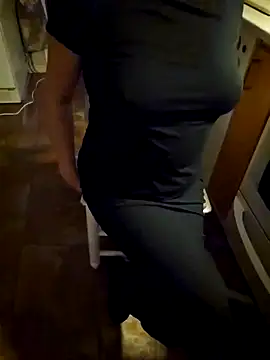 Snapshot of Sim_june chatting on 2, 2, 2025 Sim june online show from 2, 2, 2025