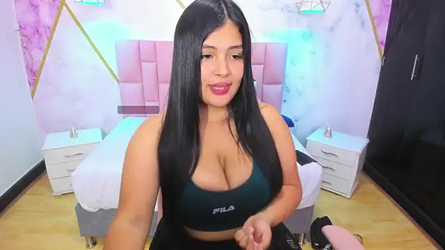 Snapshot of agelinasr chatting on 25, 9, 2025 agelinasr online show from 25, 9, 2025