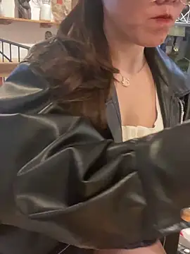 HinaLovely online show from 20, 1, 2025