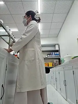 HinaLovely online show from 3, 2, 2026