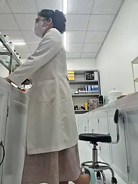 HinaLovely online show from 18, 3, 2026