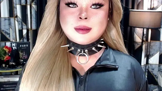 Snapshot of Mistress_DOMnicaaxx chatting on 10, 11, 2025 Mistress DOMnicaaxx online show from 10, 11, 2025