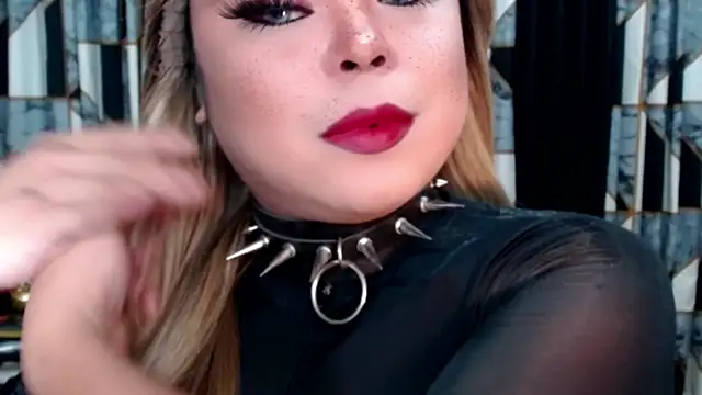 Snapshot of Mistress_DOMnicaaxx chatting on 14, 12, 2025 Mistress DOMnicaaxx online show from 14, 12, 2025