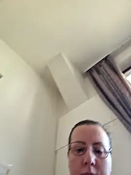 Snapshot of Goodass7 chatting on 21, 11, 2025 Goodass7 online show from 21, 11, 2025