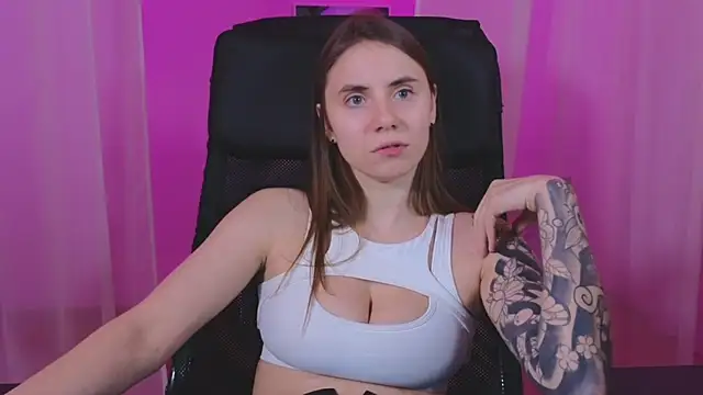  AnnaStark  online show from 8, 2, 2025