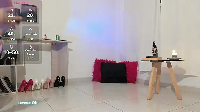 Snapshot of emely_garcia chatting on 25, 6, 2026 emely garcia online show from 25, 6, 2026
