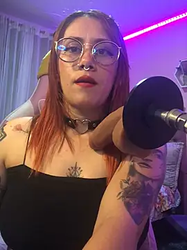 Luna Paris  online show from 9, 2, 2025