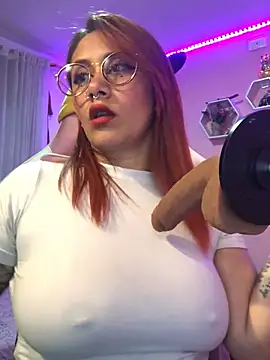 Luna Paris  online show from 12, 2, 2025