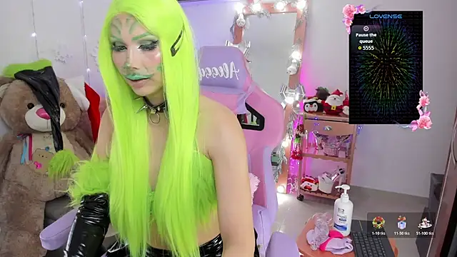 alessandrathedoll online show from 19, 12, 2025