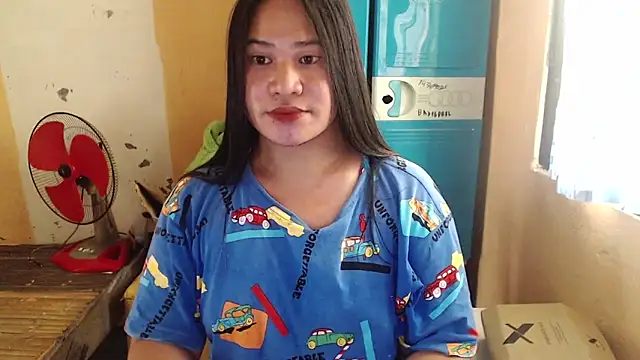 Snapshot of Hugeladycockmarga chatting on 2, 12, 2025 Hugeladycockmarga online show from 2, 12, 2025