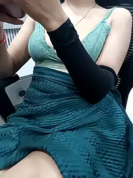 Snapshot of Beautiful_xxo chatting on 3, 2, 2025 Beautiful xxo online show from 3, 2, 2025