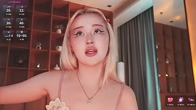 hyun chia online show from 21, 4, 2026