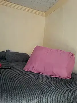 Snapshot of SweetAppleCandyxx chatting on 12, 9, 2025 SweetAppleCandyxx online show from 12, 9, 2025