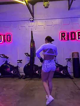 alexademie1 online show from 6, 3, 2025