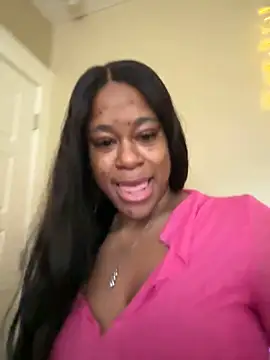 Snapshot of Tikalalin chatting on 17, 1, 2025 Tikalalin online show from 17, 1, 2025