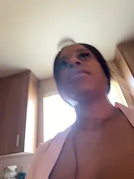 Snapshot of Tikalalin chatting on 27, 2, 2025 Tikalalin online show from 27, 2, 2025