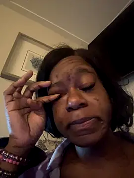 Snapshot of Tikalalin chatting on 29, 9, 2025 Tikalalin online show from 29, 9, 2025