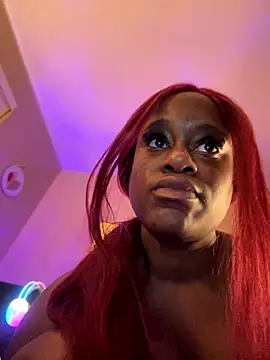 Snapshot of Tikalalin chatting on 1, 11, 2025 Tikalalin online show from 1, 11, 2025