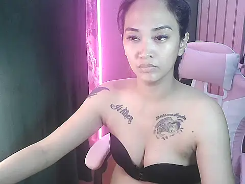 Snapshot of hotasianivy19 chatting on 26, 9, 2025 hotasianivy19 online show from 26, 9, 2025