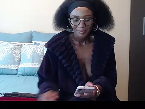 yummycherryxx online show from 6, 11, 2025