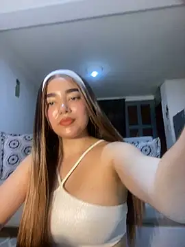 DulceChloe99 online show from 14, 4, 2026