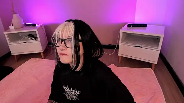  asami chieko  online show from 8, 1, 2026