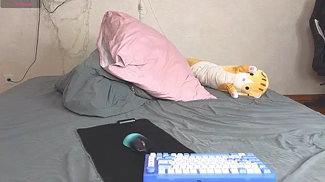 Snapshot of Alenca_hot_sex chatting on 17, 3, 2026 Alenca hot sex online show from 17, 3, 2026