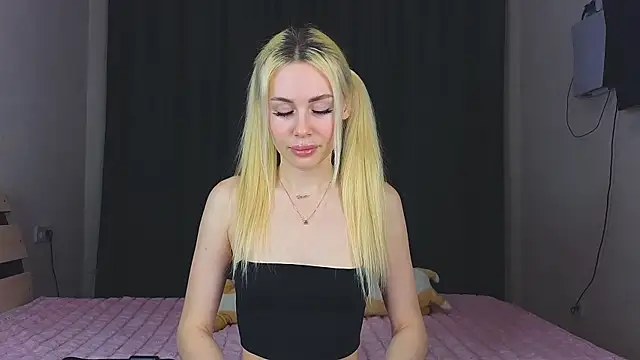 Snapshot of Alenca_hot_sex chatting on 9, 4, 2026 Alenca hot sex online show from 9, 4, 2026