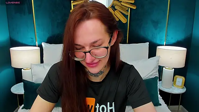 SarahLust online show from 26, 3, 2026