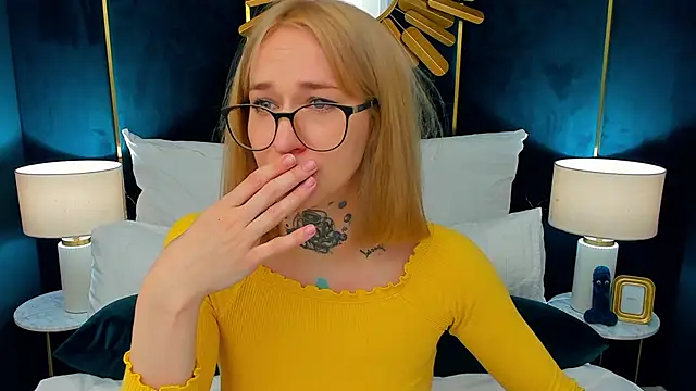 Snapshot of SarahLust chatting on 14, 5, 2026 SarahLust online show from 14, 5, 2026
