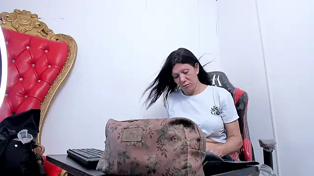 Cleopatra Trans online show from 18, 2, 2025