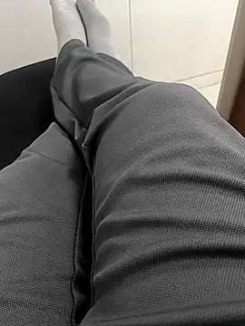 Desi Londa 143 online show from 5, 3, 2025