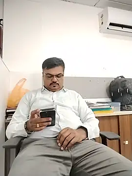 Desi Londa 143 online show from 9, 6, 2026