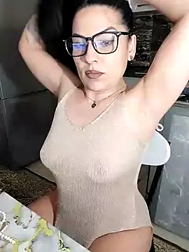 hot-babygirl online show from 5, 3, 2025