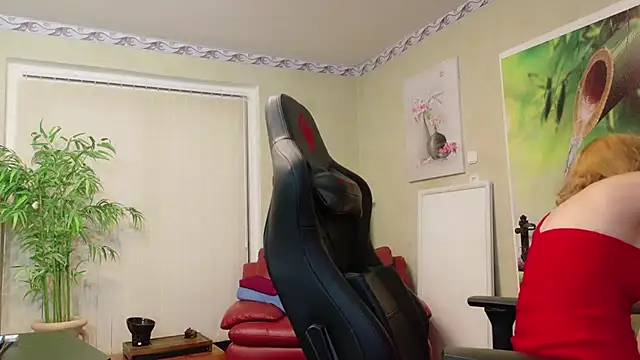 HotLana69 online show from 1, 3, 2025