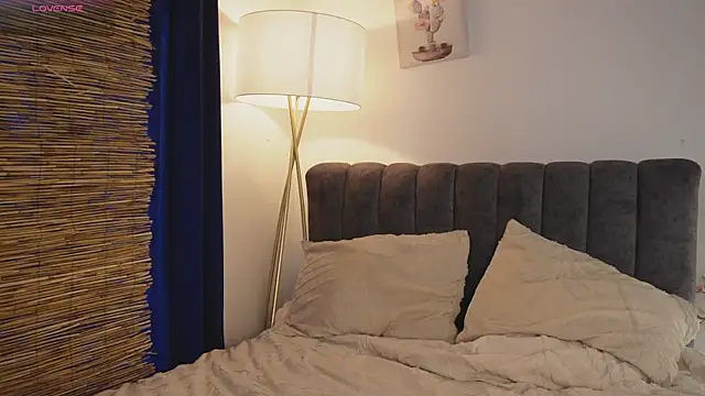 bunnycuteshy online show from 3, 7, 2026