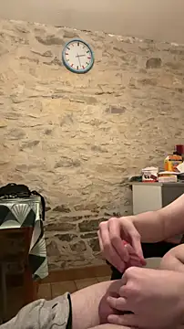 Snapshot of yann2392 chatting on 19, 12, 2025 yann2392 online show from 19, 12, 2025