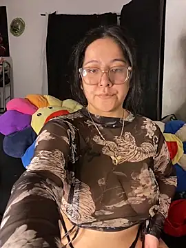 MsConejitaa online show from 8, 1, 2025