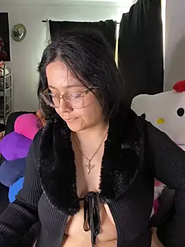 MsConejitaa online show from 8, 2, 2025