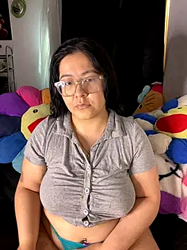 MsConejitaa online show from 4, 10, 2025