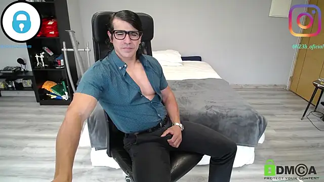 samricci21 online show from 14, 4, 2026