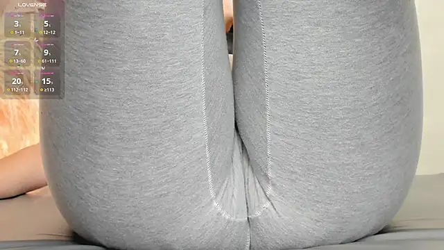 Snapshot of Azahara_Amin_ chatting on 7, 2, 2025 Azahara Amin online show from 7, 2, 2025