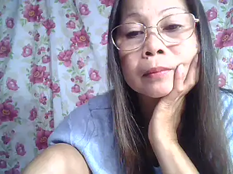 Snapshot of urwife_tobe chatting on 11, 1, 2025 urwife tobe online show from 11, 1, 2025