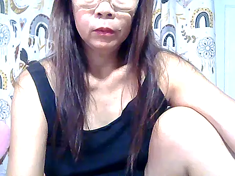 urwife tobe online show from 14, 4, 2026