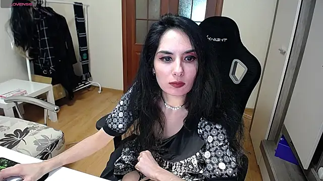 Snapshot of The_Blacksphinxxx chatting on 8, 4, 2026 The Blacksphinxxx online show from 8, 4, 2026
