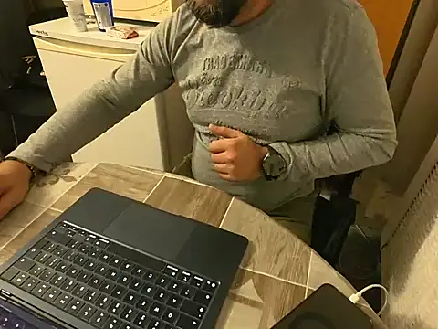 Snapshot of TigerOne19 chatting on 22, 11, 2025 TigerOne19 online show from 22, 11, 2025