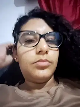 DanielleEvans  online show from 22, 2, 2025