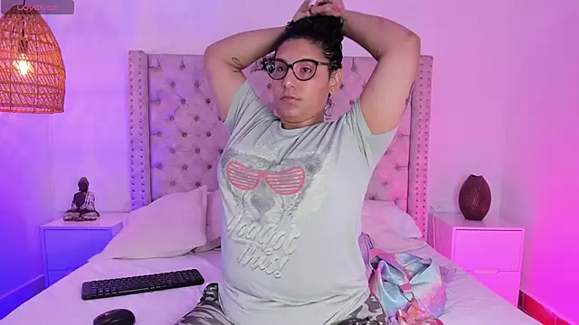 DanielleEvans  online show from 20, 3, 2025