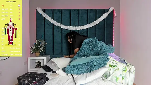 DanielleEvans  online show from 5, 1, 2026